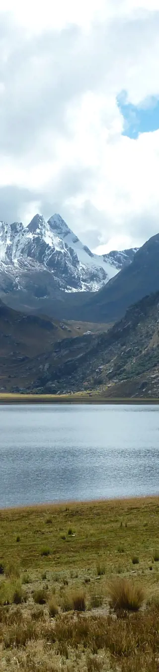 Das Tor zu den Gipfeln der Cordillera Blanca